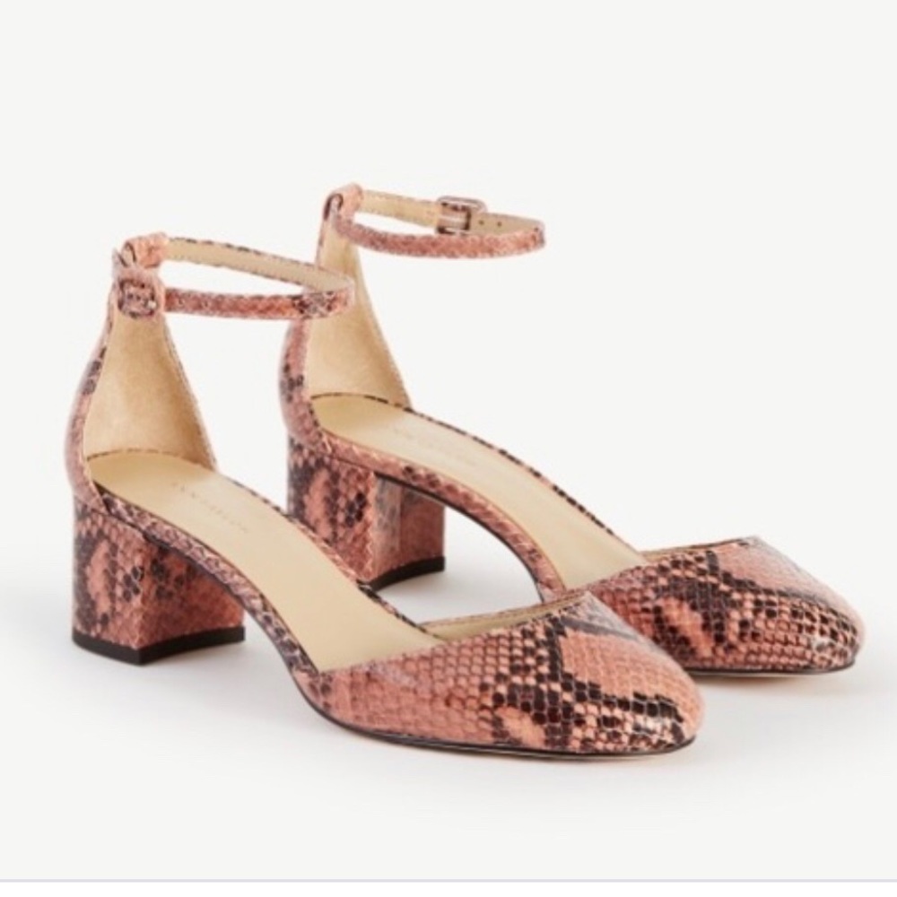 Ann Taylor Haley snakeskin heels Sz 6.5